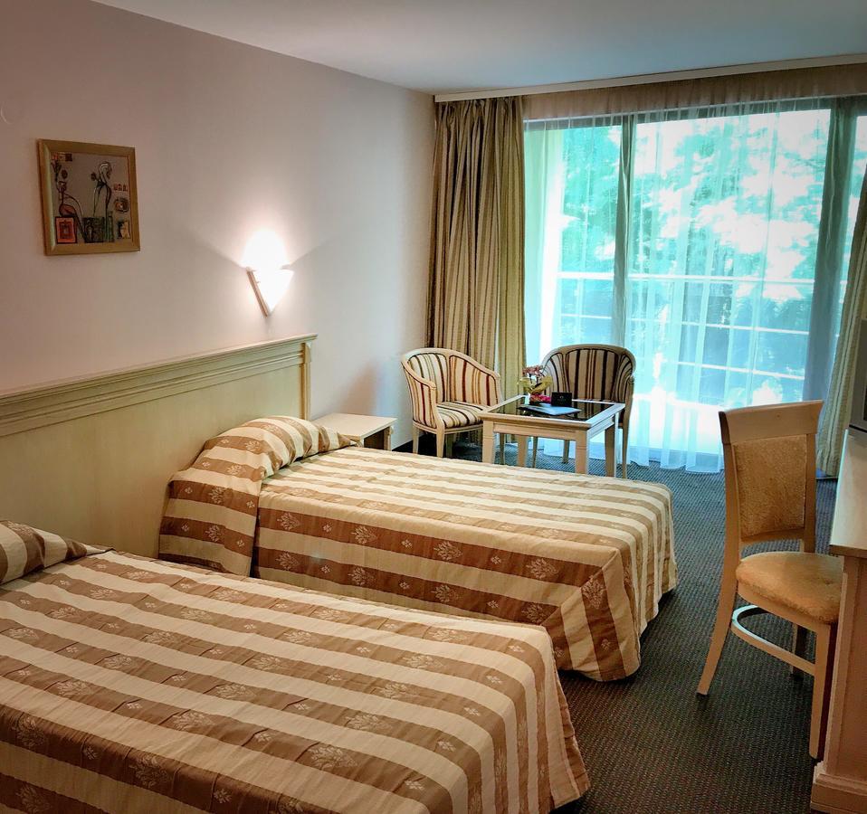 Hotel Otdih Kavarna Extérieur photo