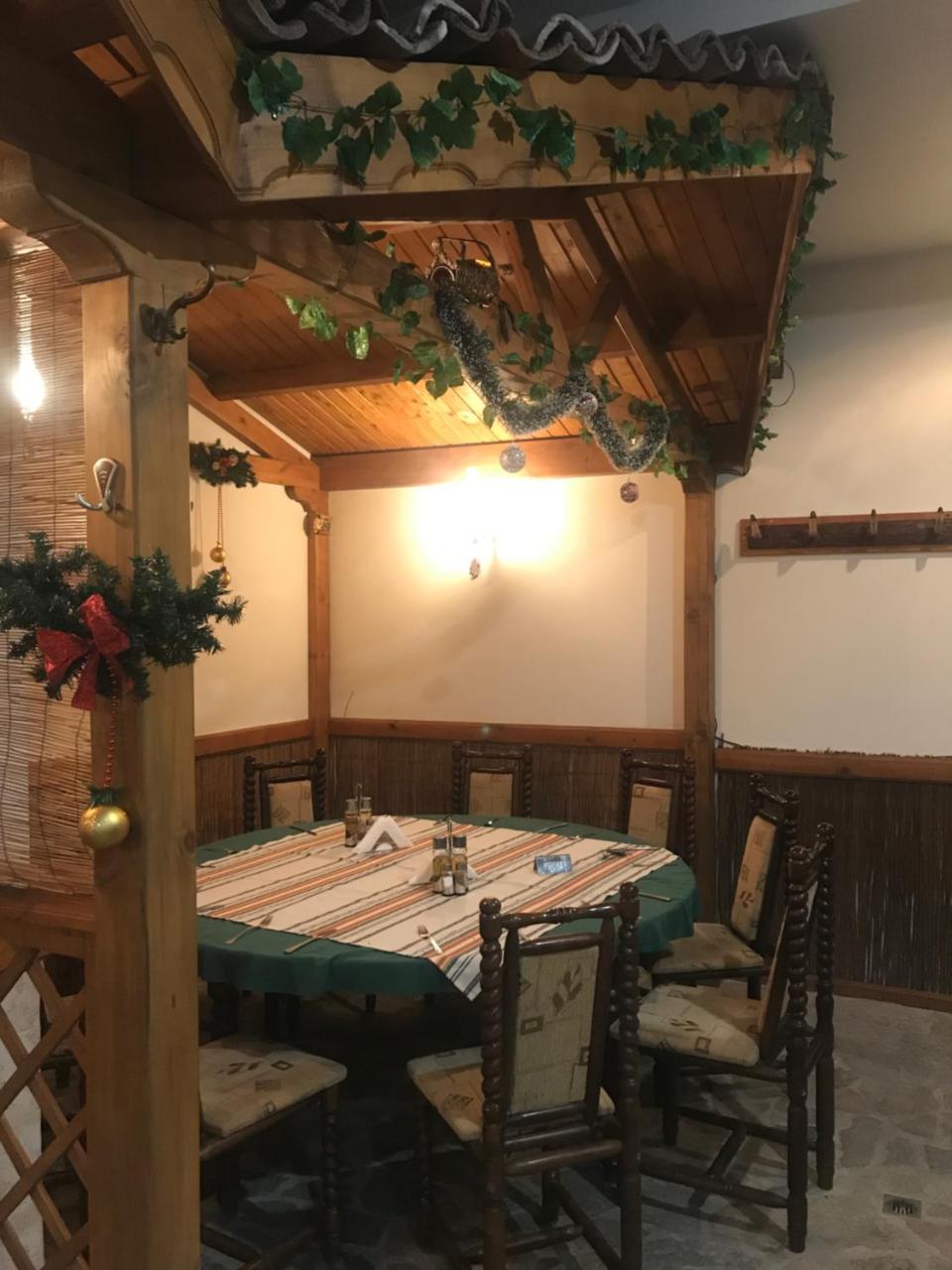 Hotel Otdih Kavarna Extérieur photo